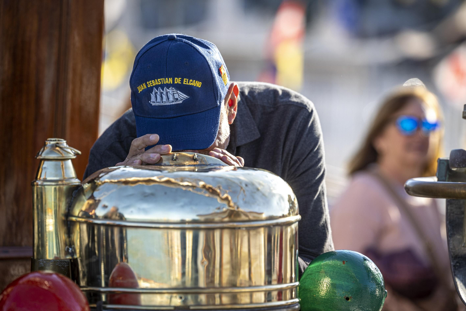 Imágenes de las visitas al buque 'Juan Sebastián del Elcano' en Cádiz