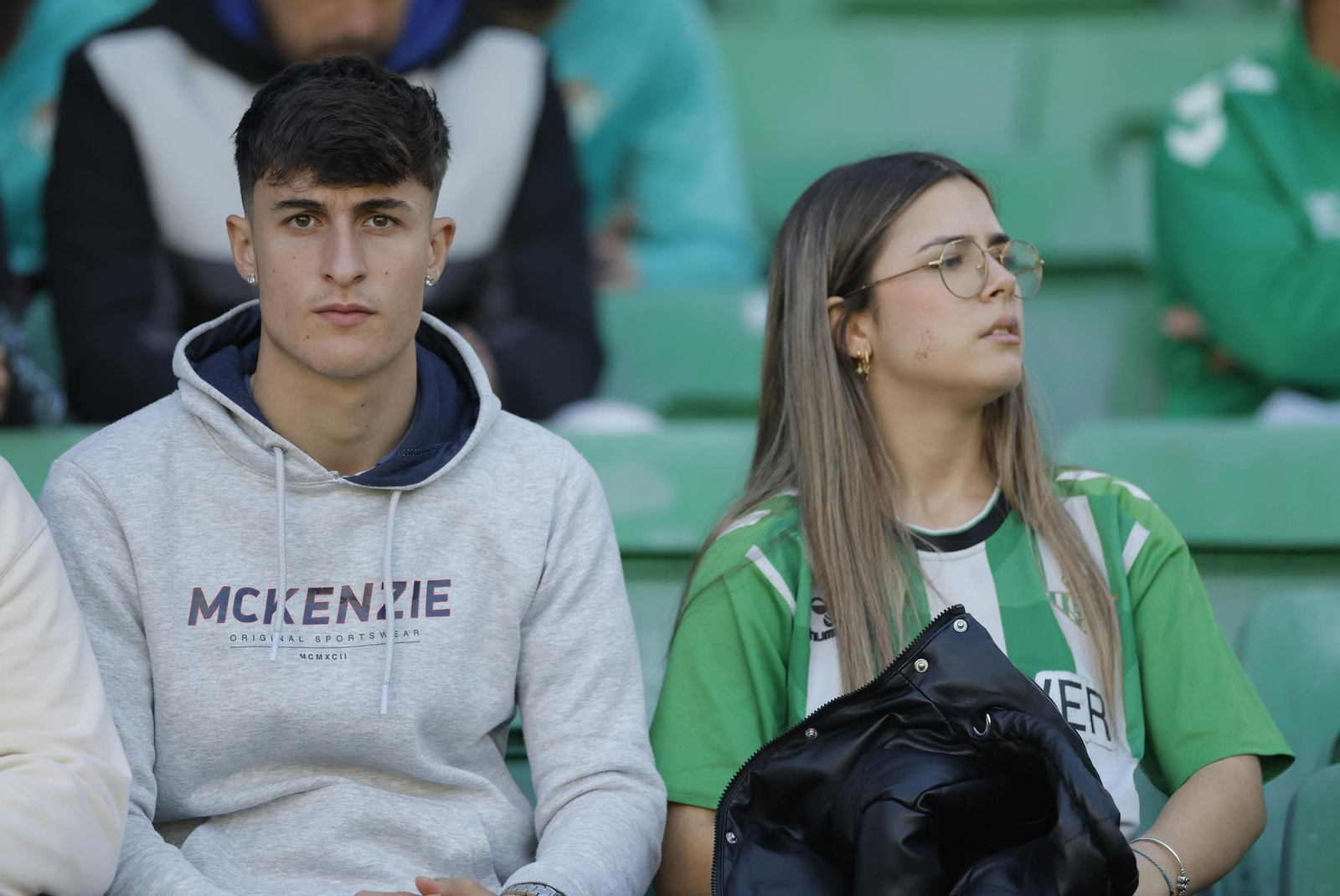 Búscate en las fotos del Betis - Barcelona