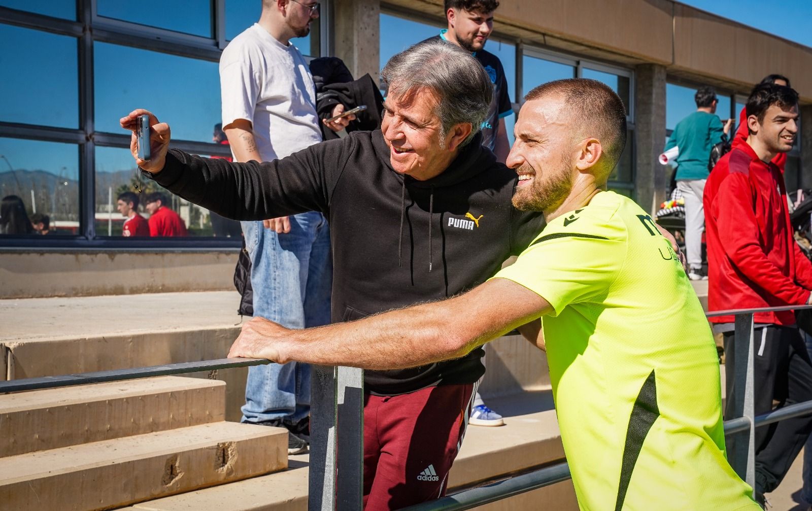Imágenes del entrenamiento a puerta abierta de la UDA