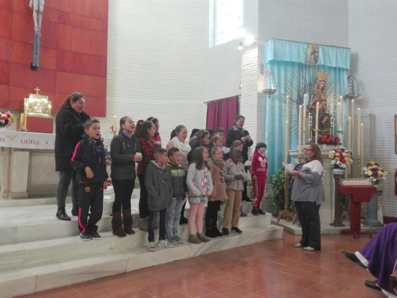 Una actividad navideña  en la parroquia de La Candelaria