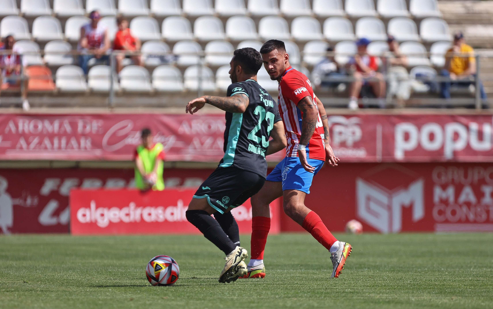 Las  mejores fotos del Algeciras - Atlético Baleares de Primera RFEF