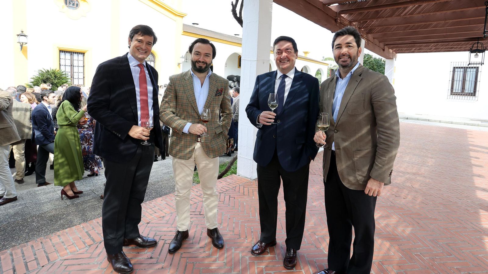 II Almuerzo Solidario de la Guardia Romana de la Hermandad del Transporte en Jerez
