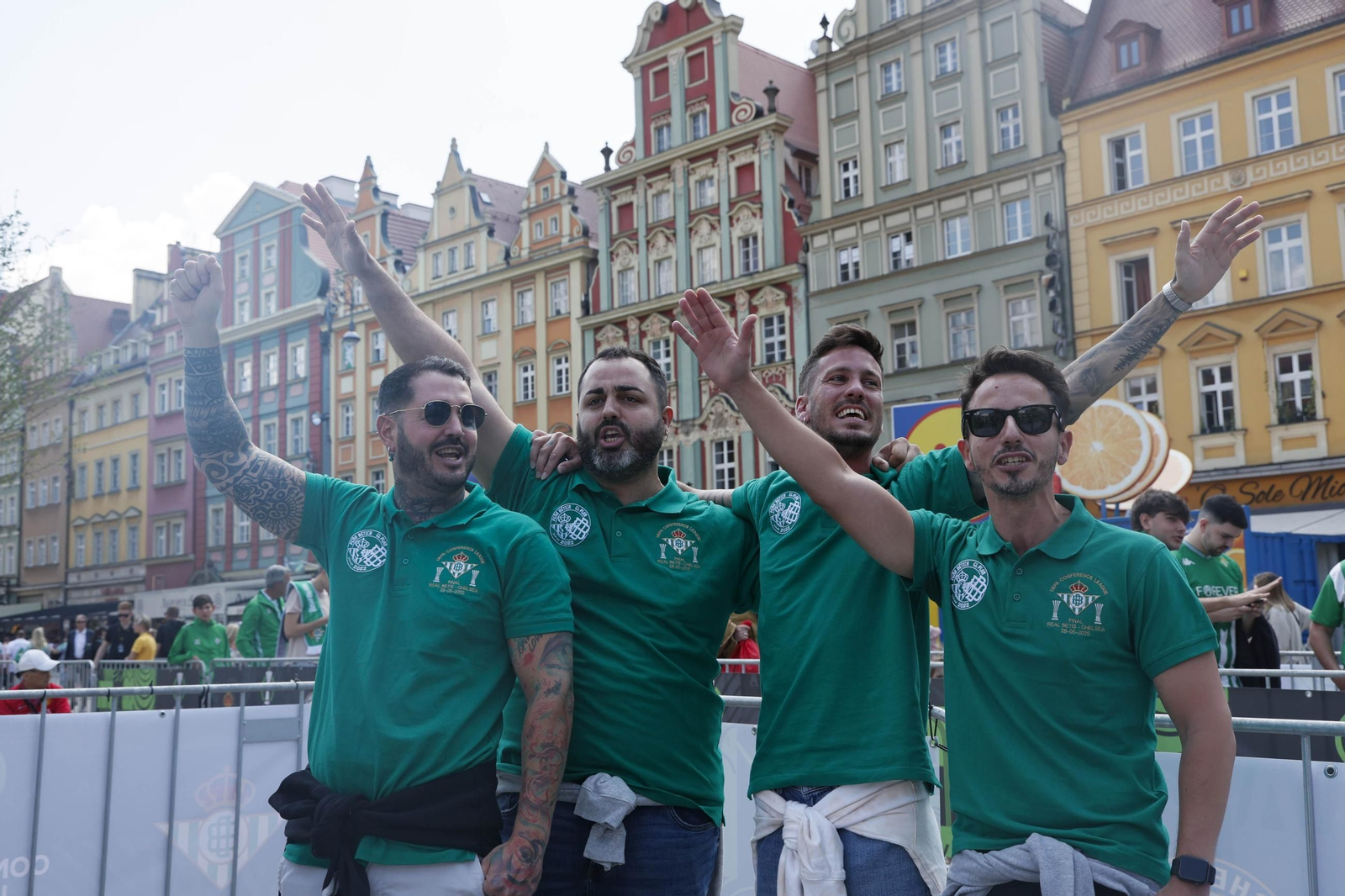 Ambiente previo a la final de la Conference League en Wroclaw (Breslavia)