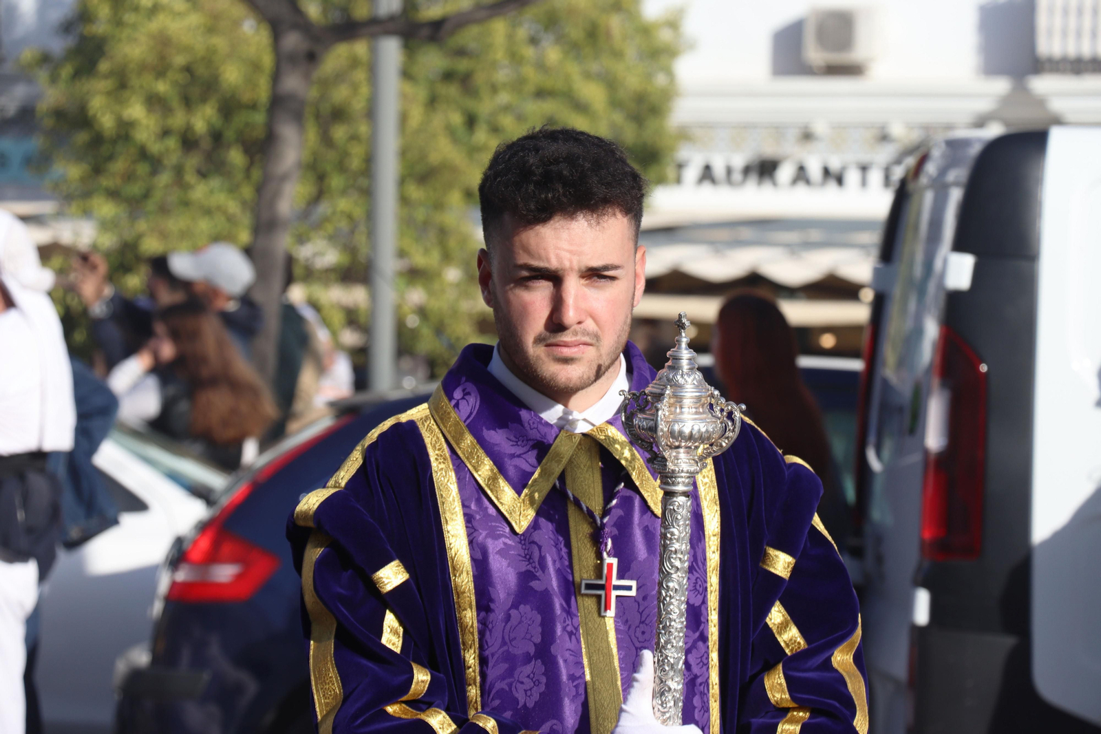 Las mejores imágenes del lunes Santo en Huelva: Hermandad del Cautivo