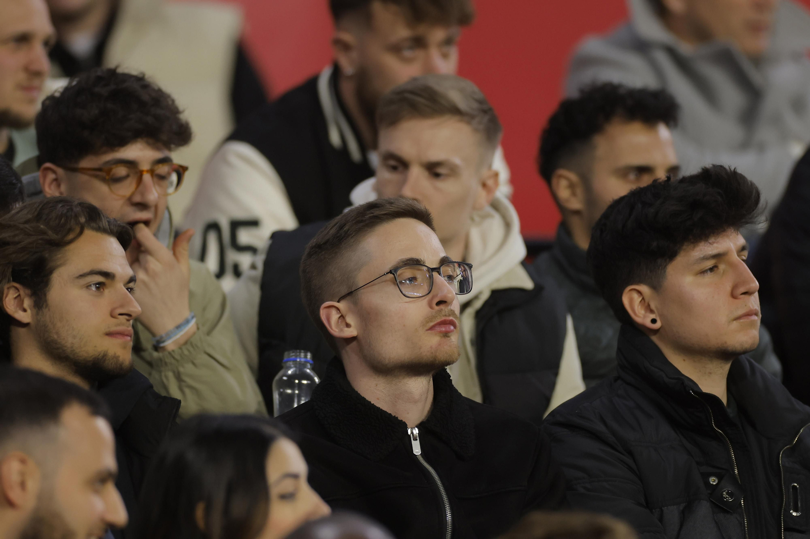 Búscate en las fotos del SEVILLA FC-PSV EINDHOVEN