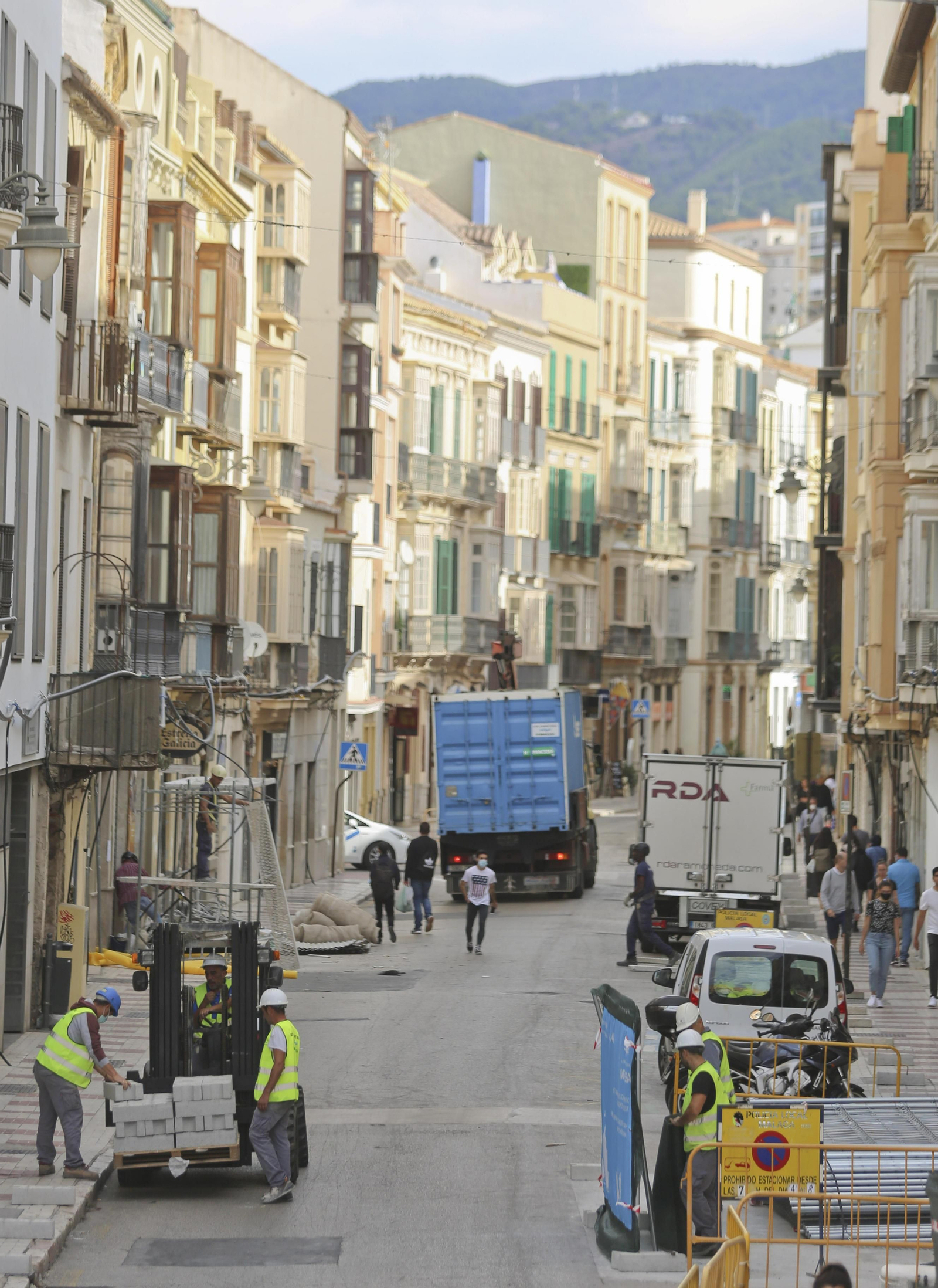 La calle Carretería de Málaga ya está en obras, en fotos