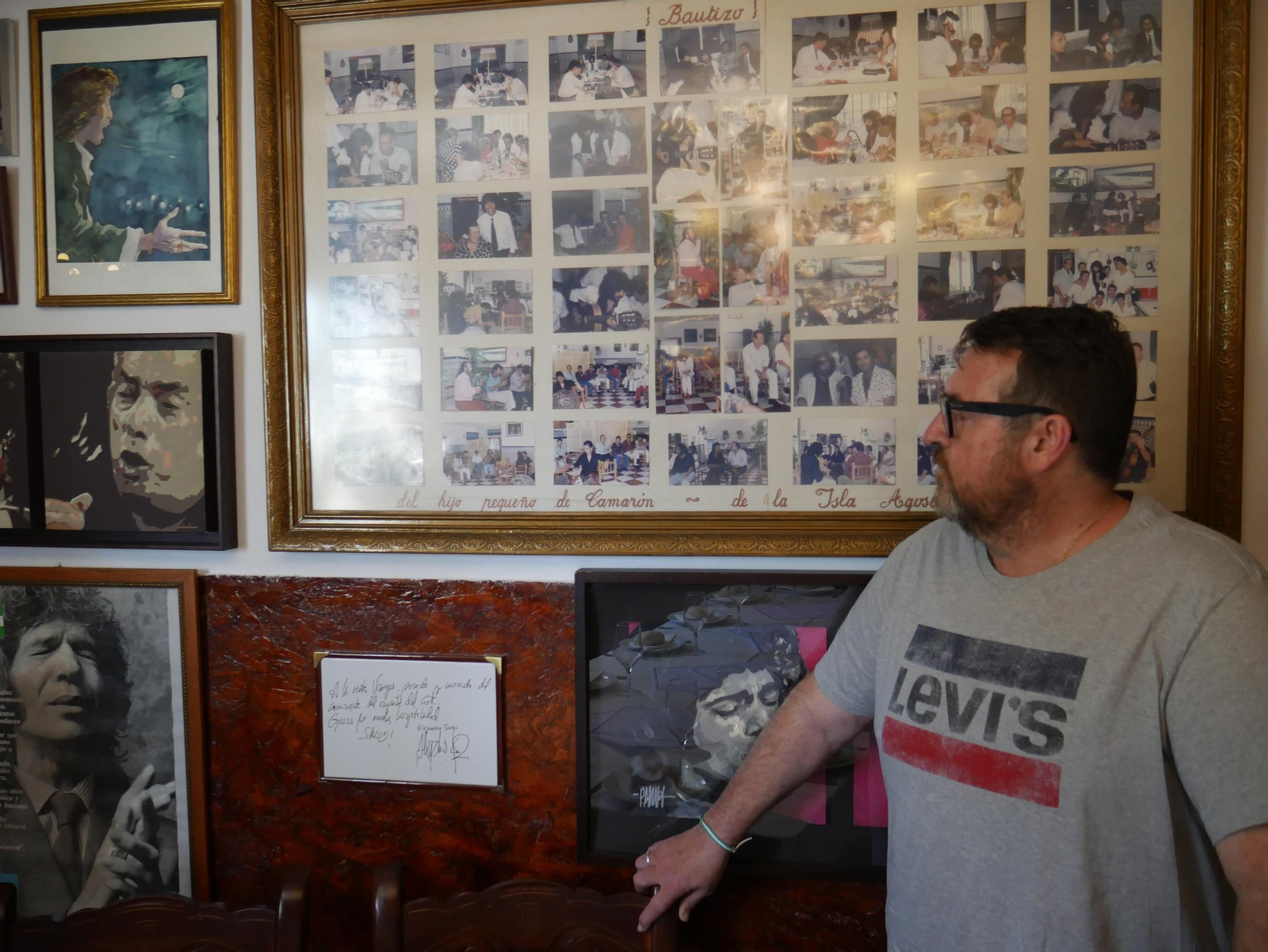 El portavoz de la familia, Lolo PIcardo, en el reservado de Camarón de la Venta.