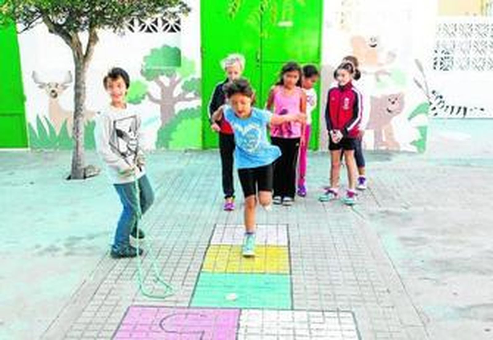 La actividad ayuda a fortalecer los músculos de la espalda y prevenir dolencias futuras.