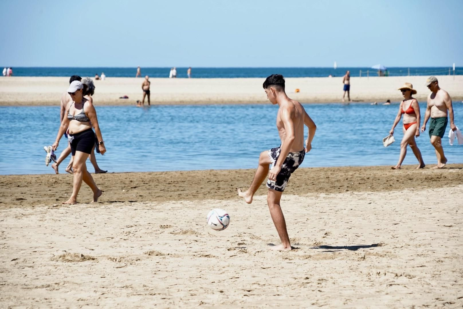 La mañana del sábado en la nueva playa de El Portil
