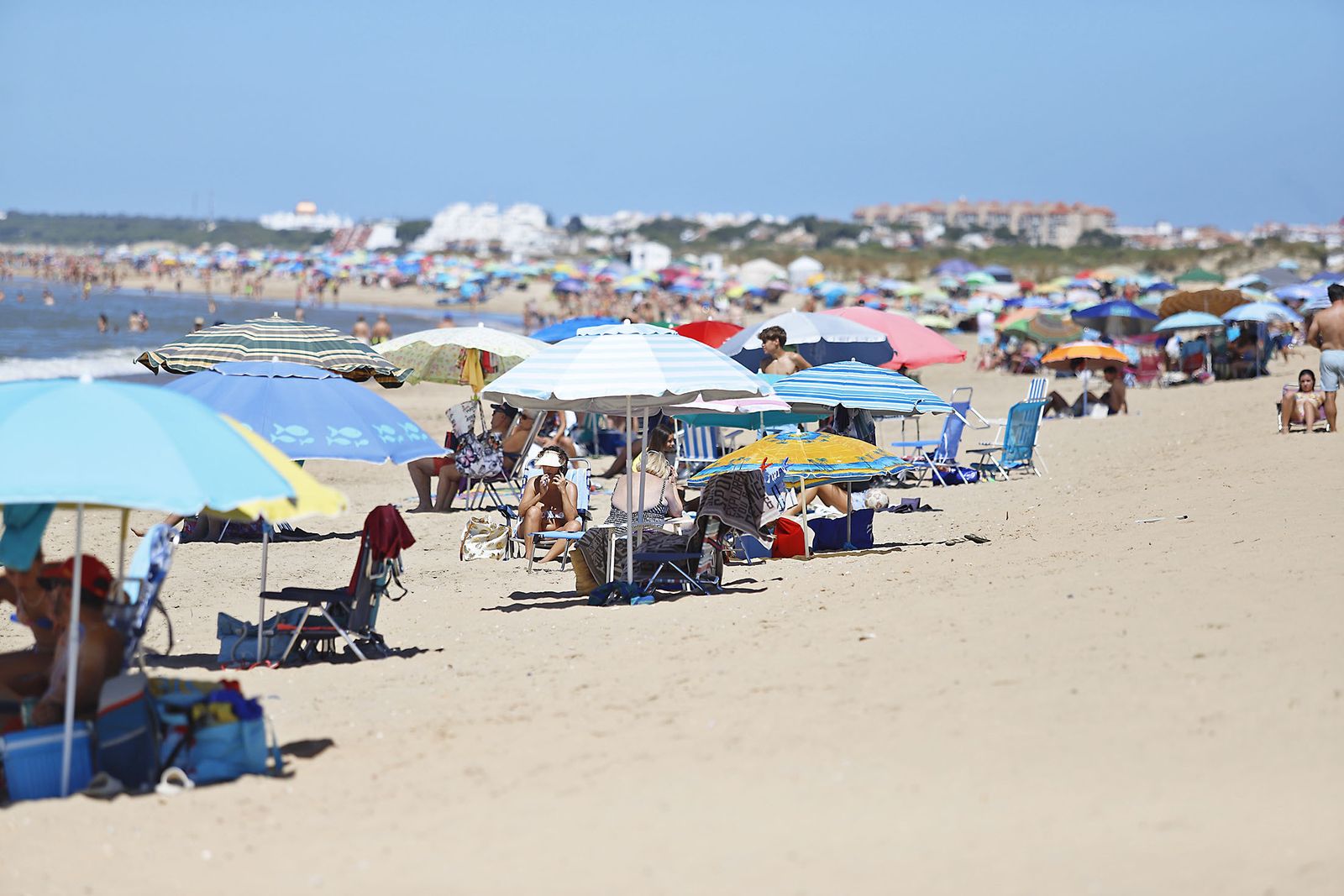 Imágenes de las playas de Huelva en el sábado 15 de agosto