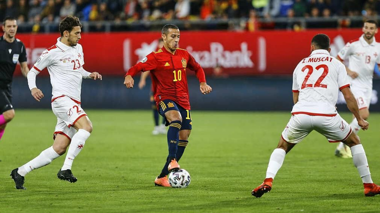 Las imágenes del España-Malta en Cádiz