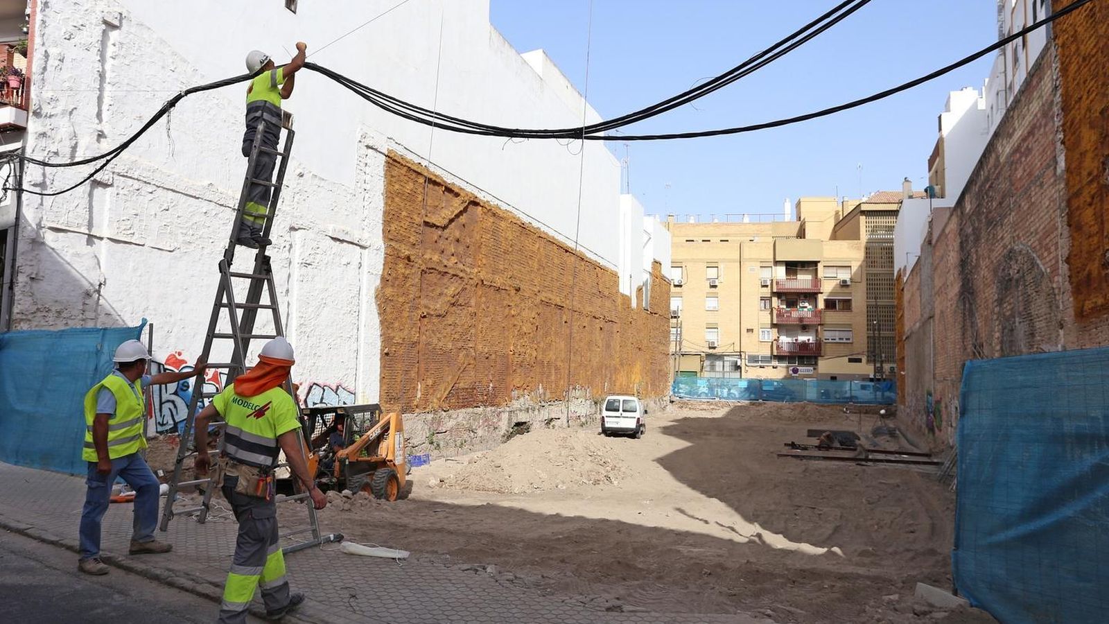 Obras de ampliación de un hotel en la calle Arroyo.