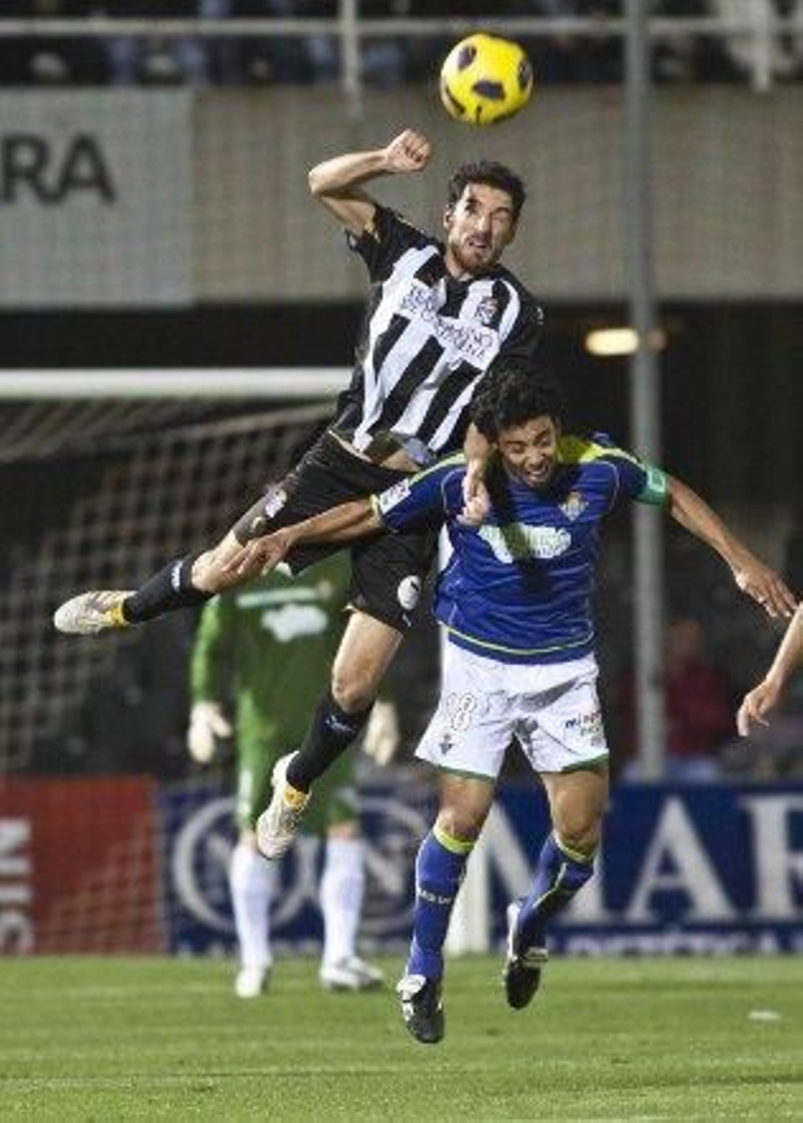 El Betis opositó a la derrota (2-1)