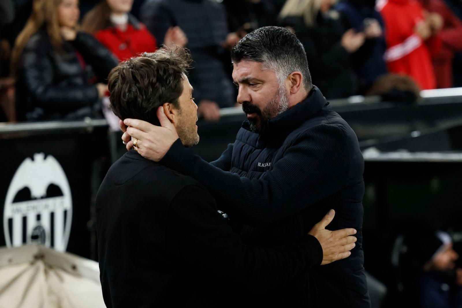 Saludo efusivo de Rubi y Gattuso.