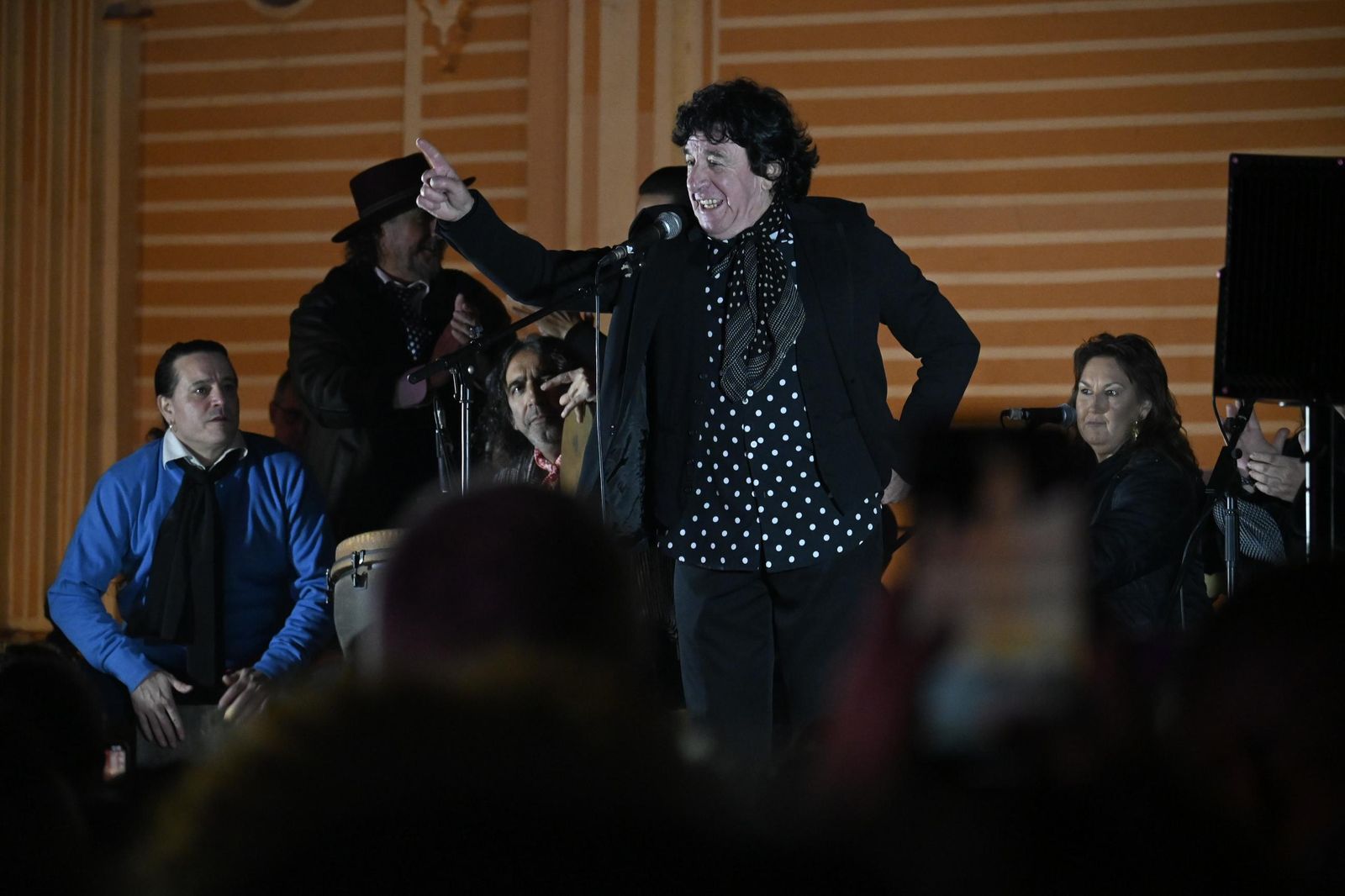 Imágenes de la zambomba en la Plaza de La Merced