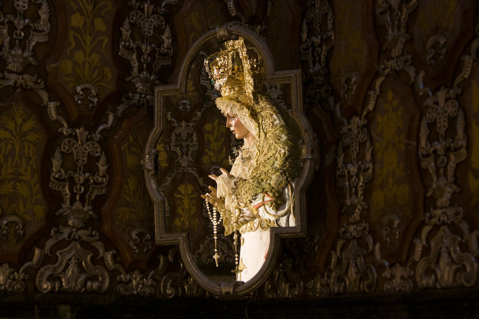 La Macarena se viste de blanco para la Pascua de Resurrección