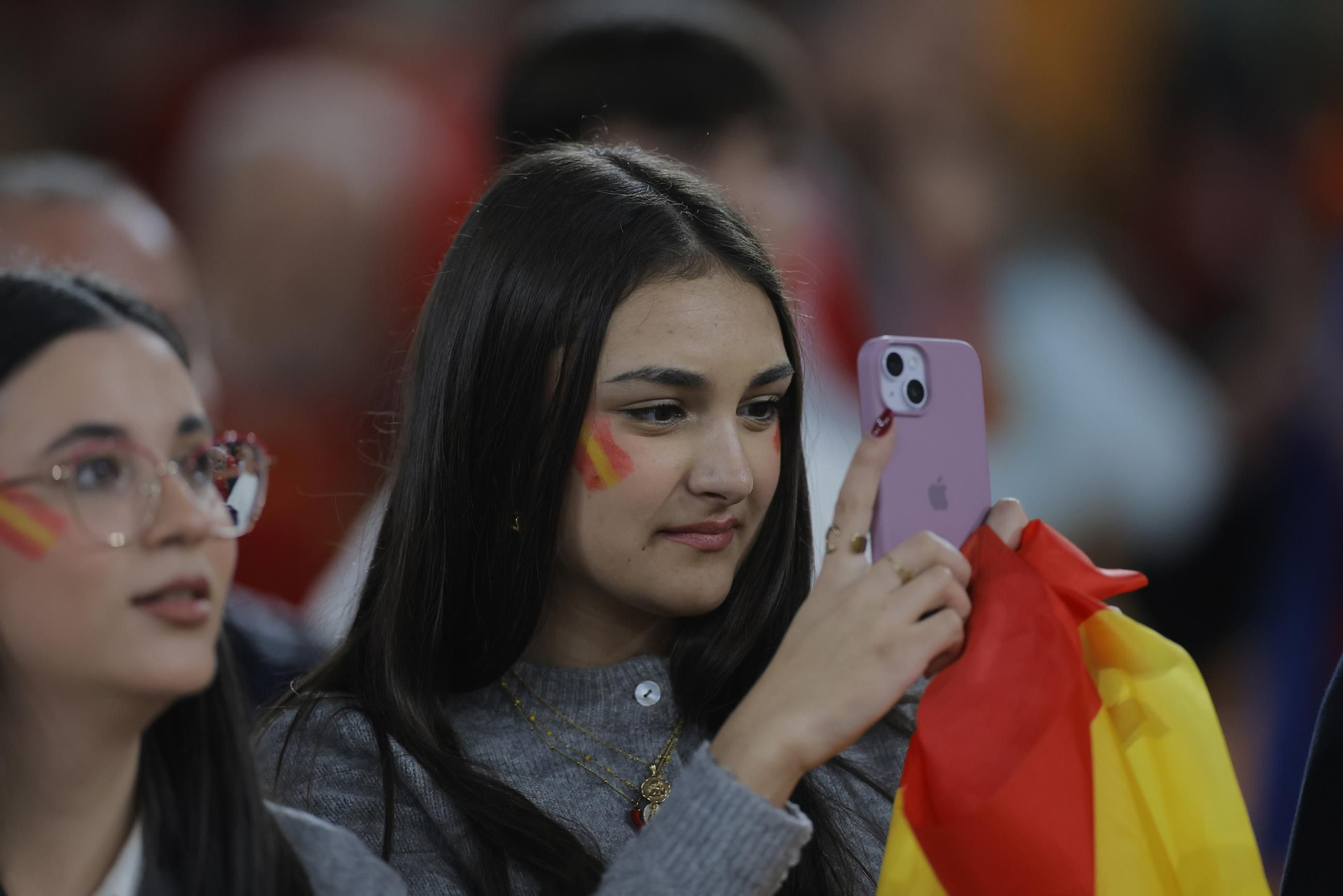 Búscate en las fotos del España - Turquia