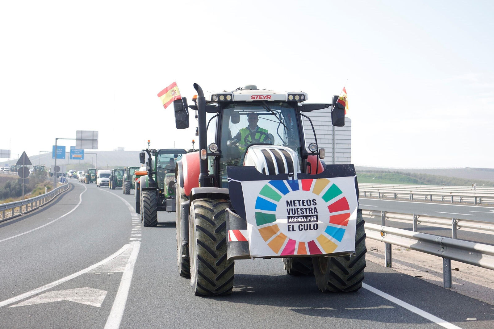La protesta de los agricultores de Córdoba, en imágenes