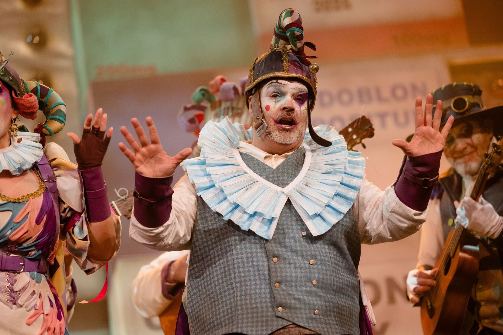 Búscate entre las mejores imágenes de la sexta sesión de cuartos de final del COAC 2026