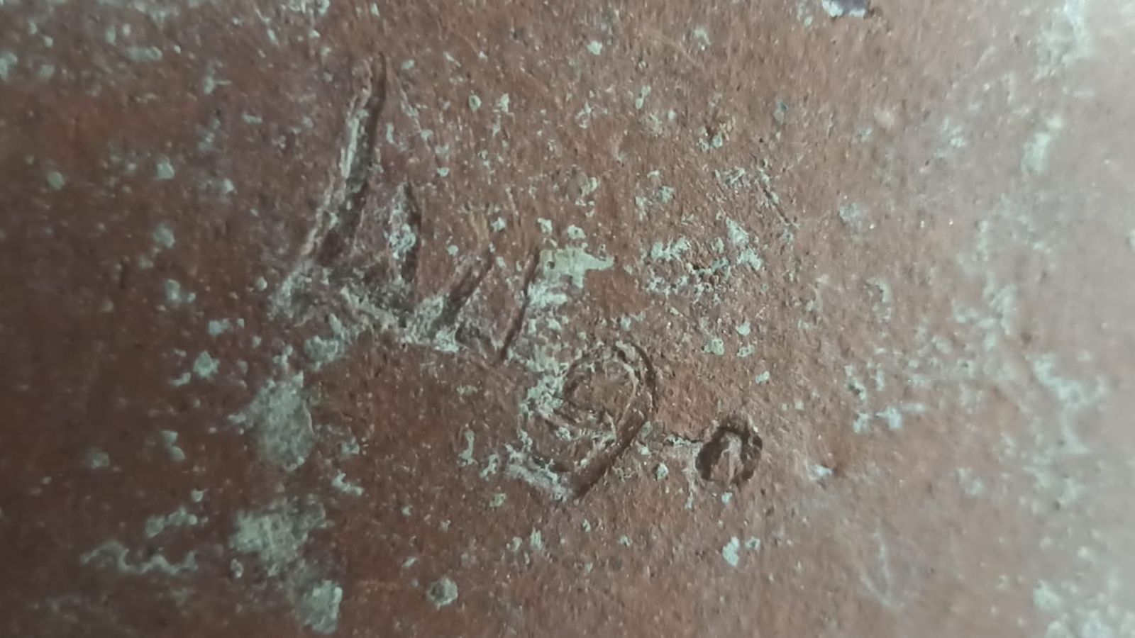 Grabado con el nombre de Mûsâ en Almedinilla.