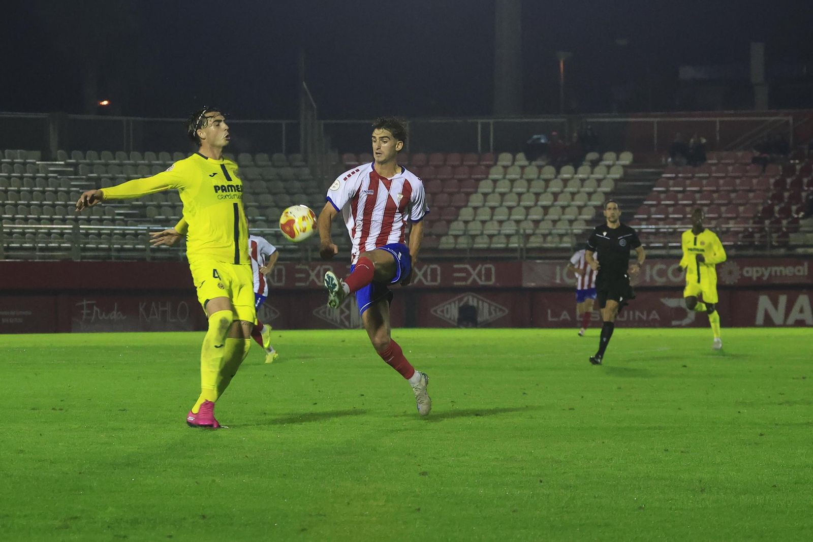 Las mejores fotos del Algeciras - Villarreal B de Primera Federación
