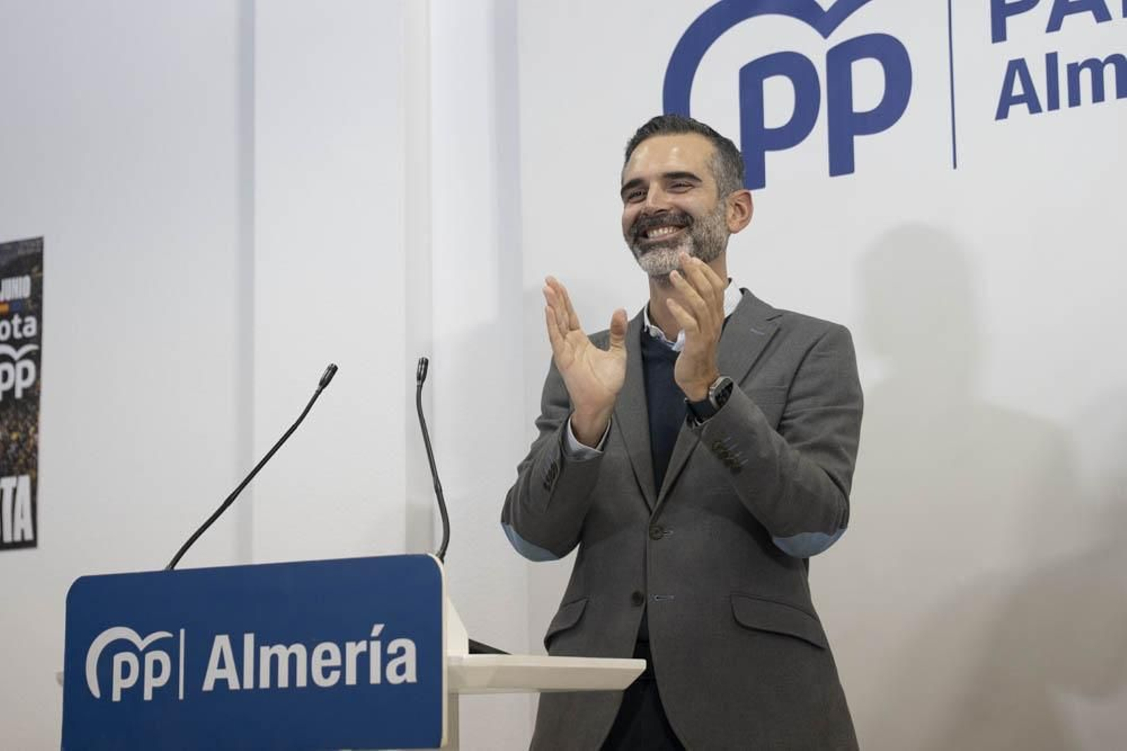 Las imágenes de la junta en la que el PP de Almería se renueva