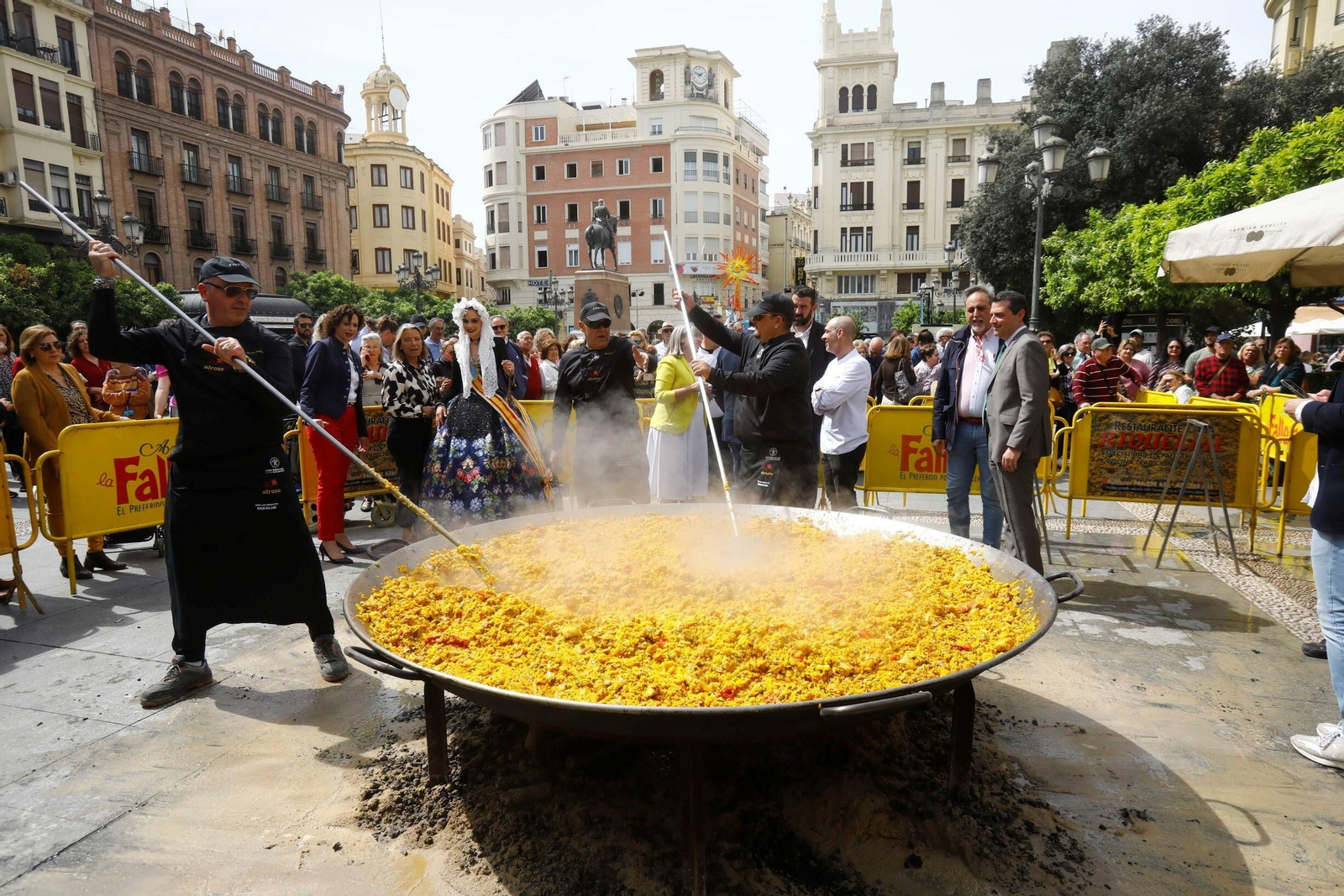 La Fiesta de las Fogueres de Sant Joan de Alicante en Córdoba, en imágenes