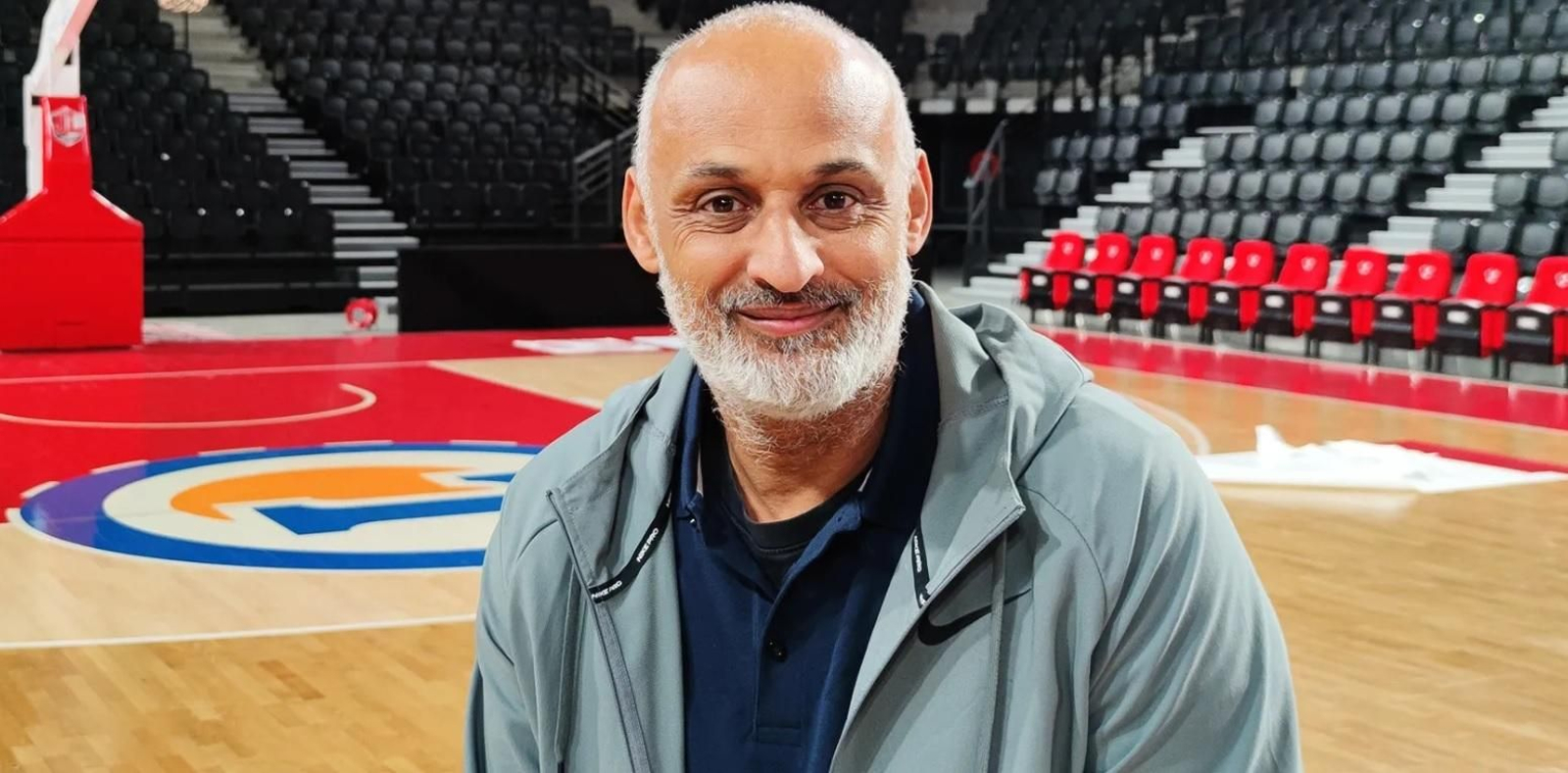 Stéphane Risacher, en Bourg.