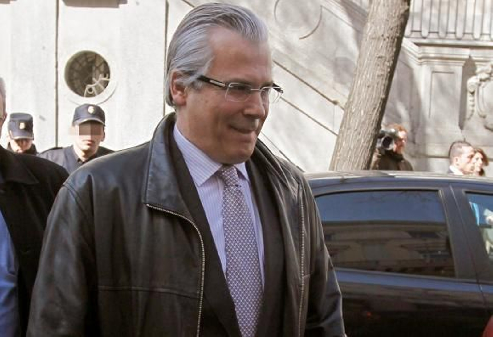 El Supremo abre juicio oral a Garzón por las escuchas del 'caso Gürtel' El Supremo abre juicio oral a Garzón por las escuchas del 'caso Gürtel'