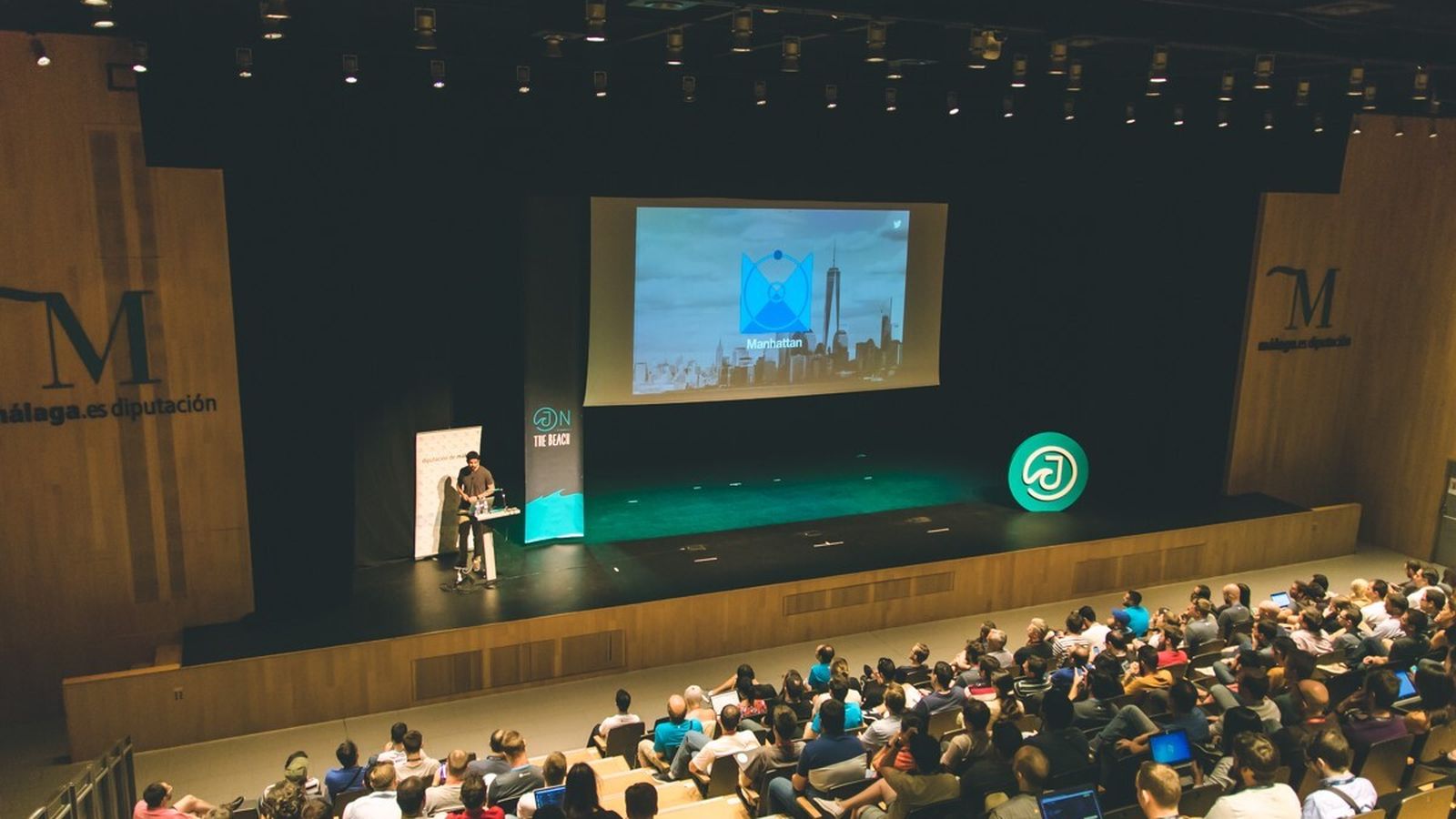 Una de las ponencias en una edición anterior.