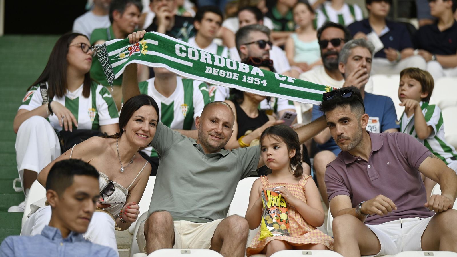 Las mejores fotos del ambiente en El Arcángel para el Córdoba CF - Albacete