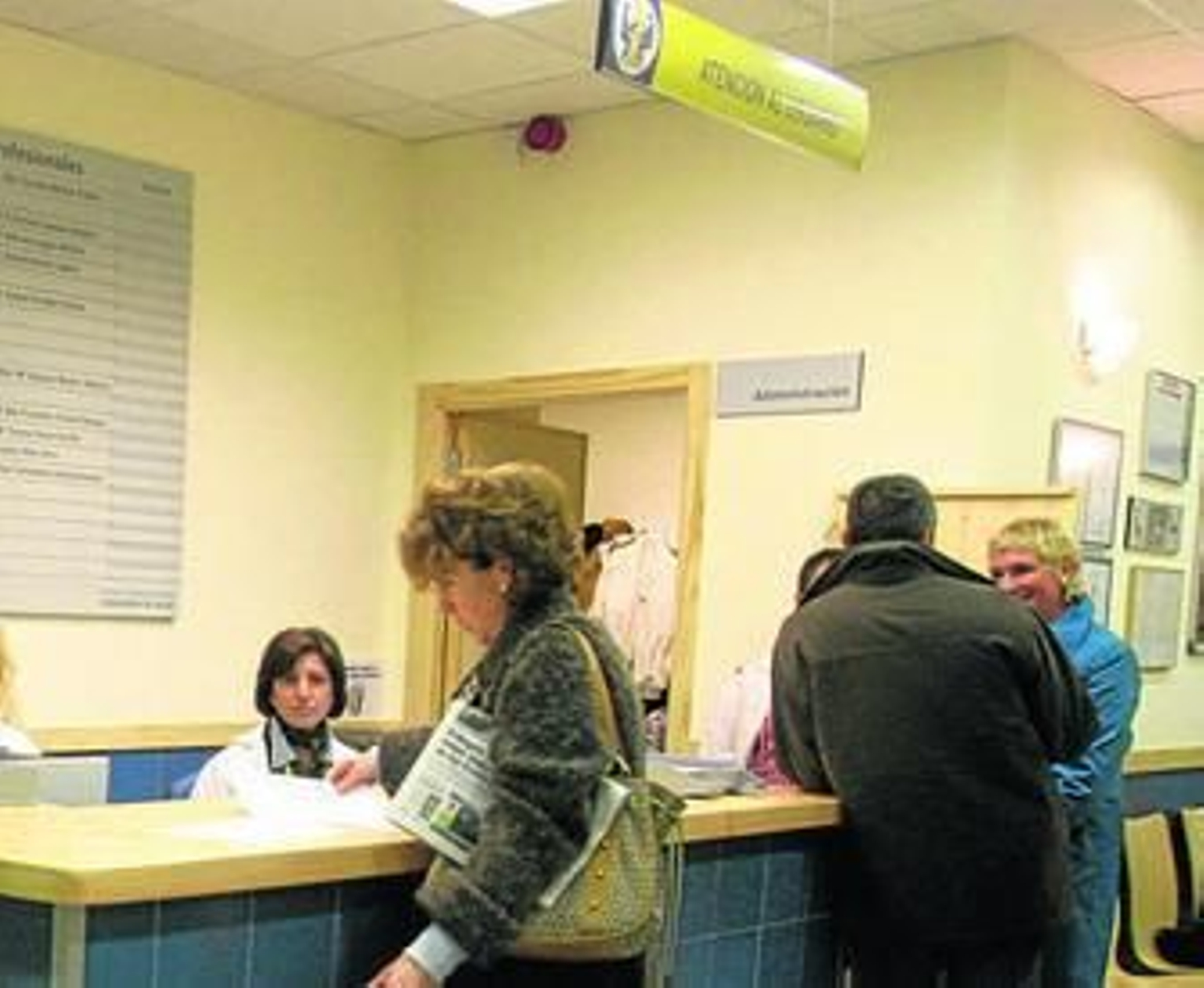 Pacientes en un centro de salud. Pacientes en un centro de salud.
