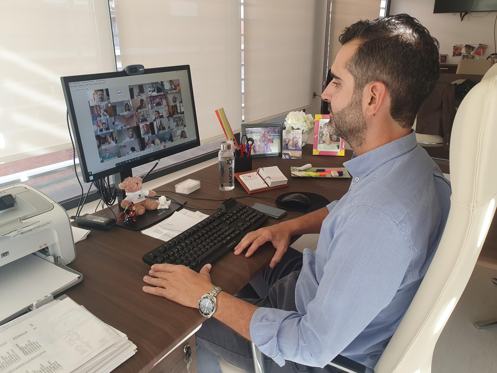 El alcalde de Almería durante la reunión telemática