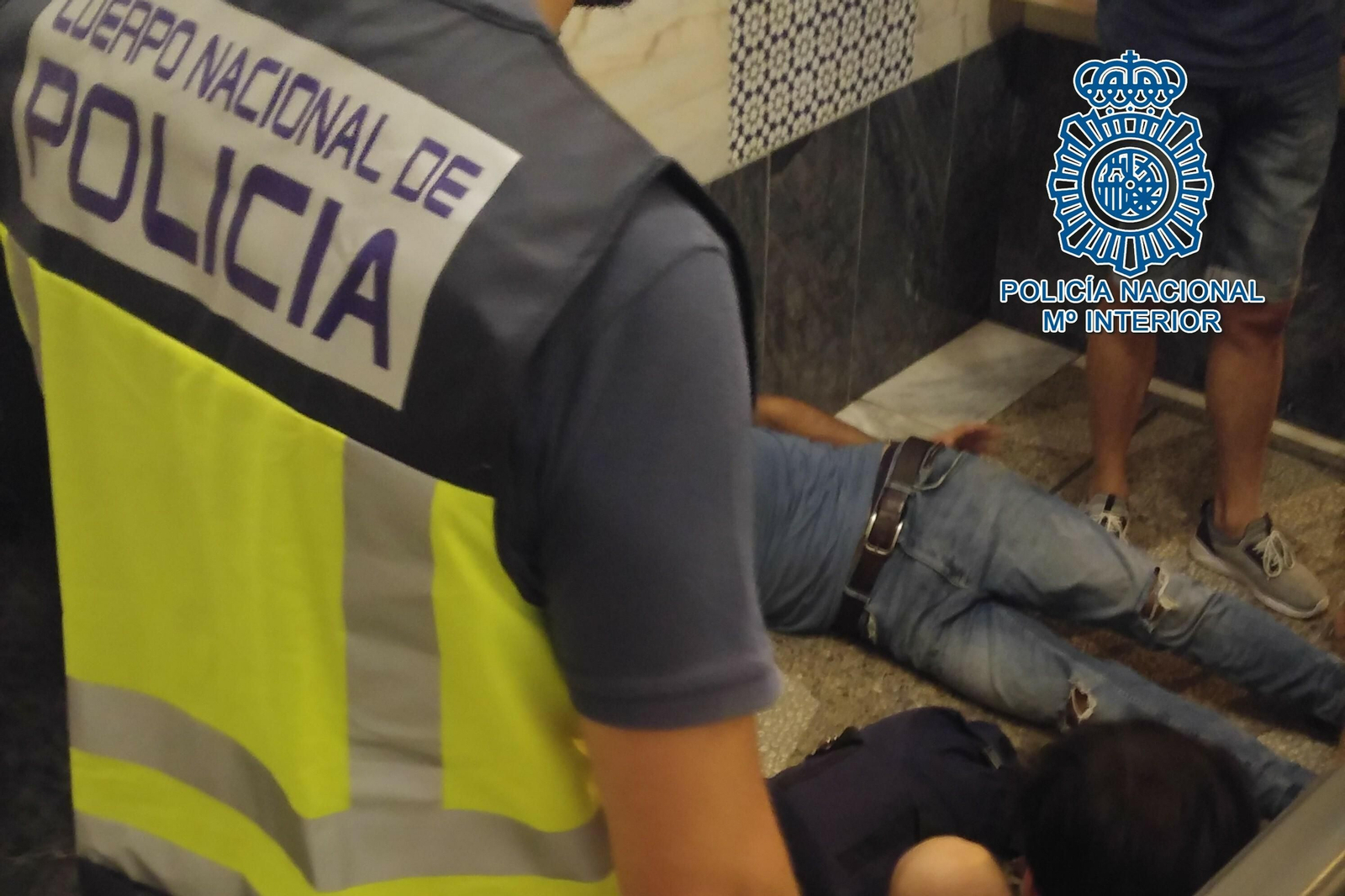 Momento de la detención de los georgianos acusados de robar viviendas