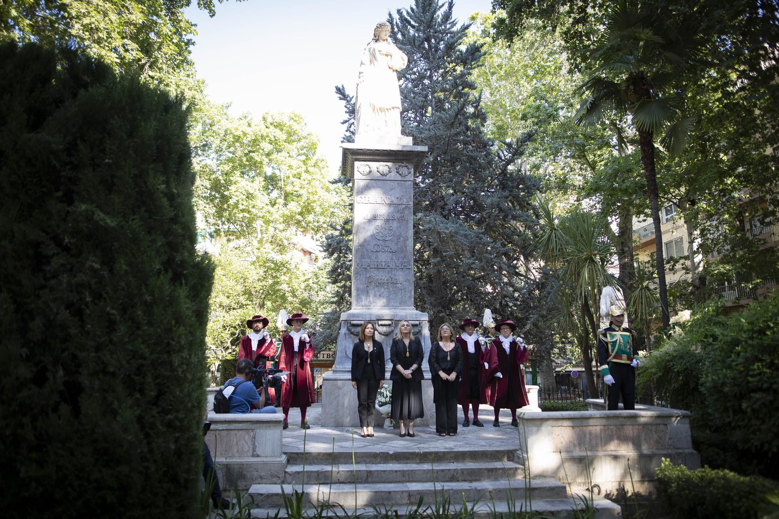 Las mejores imágenes de la tradicional proecesión en honor a Mariana Pineda en Granada