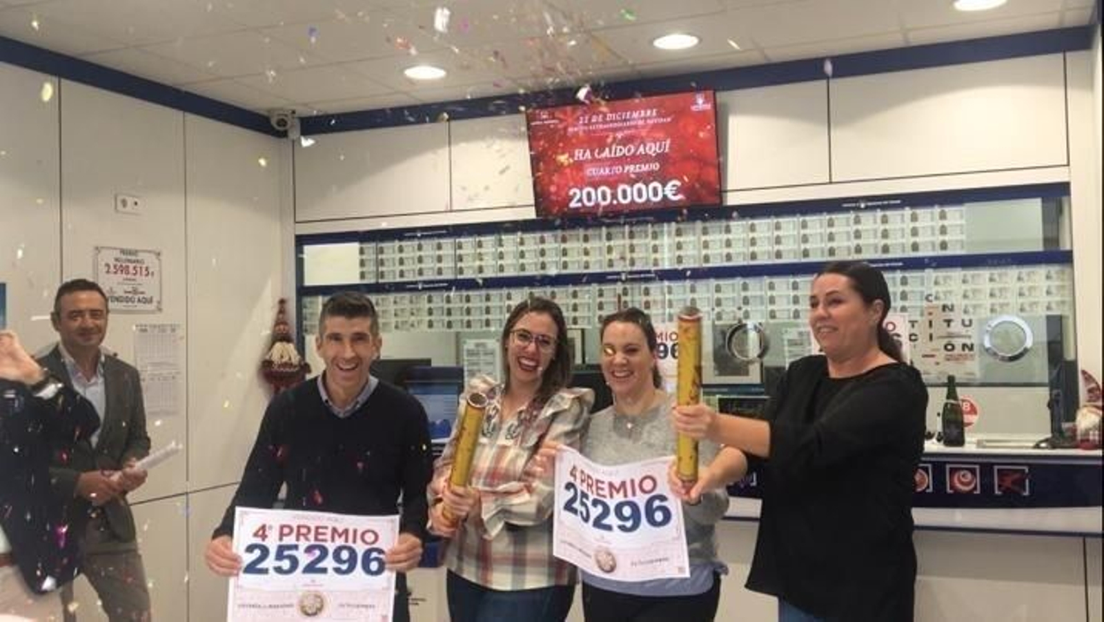 Celebraciones de los premiados con la Lotería de Navidad en España Celebraciones de los premiados con la Lotería de Navidad en España
