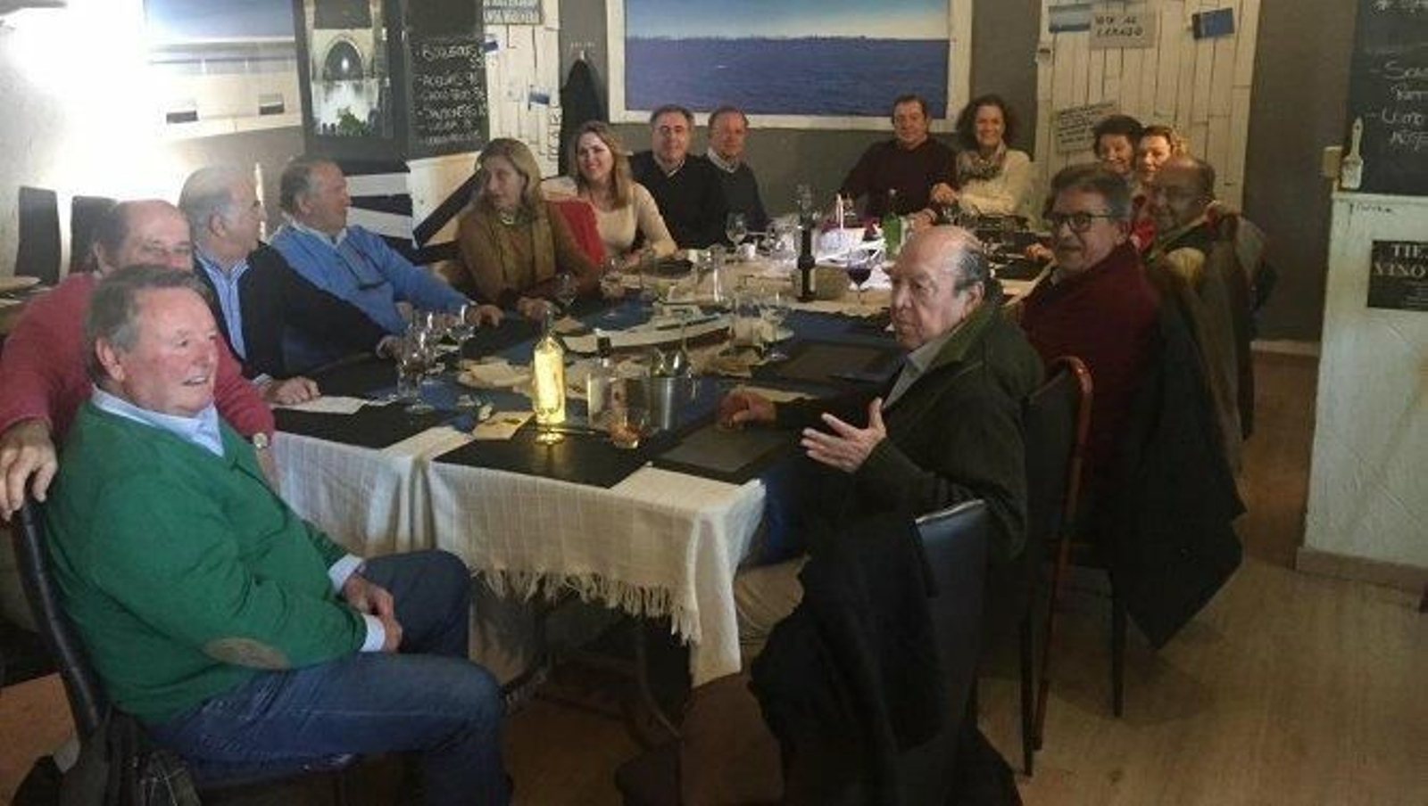 Juan Carlos Gutiérrez-Colosía, Enrique Sánchez-Briñas, Serafín Pérez Gallardo, Adolfo González-Santiago, Carmen Pou, Mar Álvarez, Nono Fernández-Cubero, Ramiro Navarro, Jaime Serrano, Lourdes Sasián, Ana Navas, Esperanza Rubio, Alejandro Delgado y Javier González-Santiago.