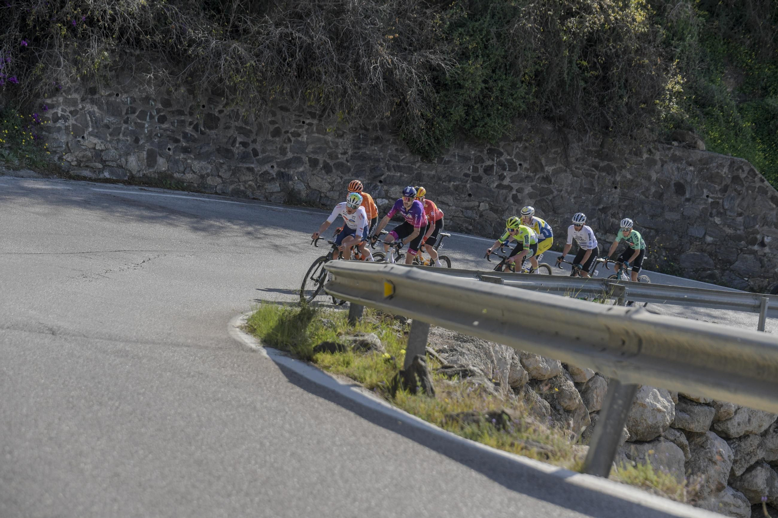Las mejores imágenes de la primera etapa de la Vuelta Ciclista a Andalucía Ruta del Sol