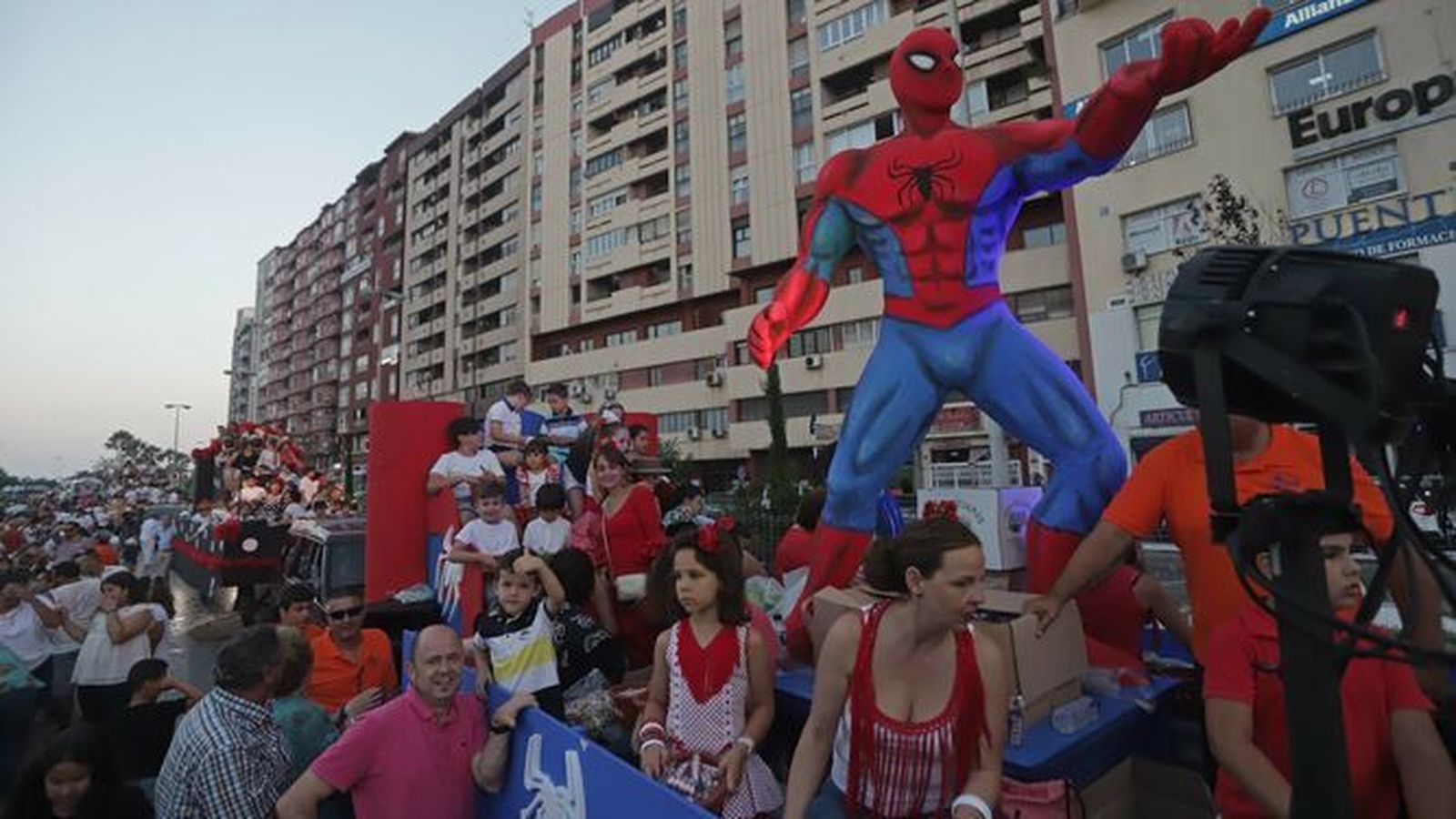 Una de las carrozas del desfile de 2019.