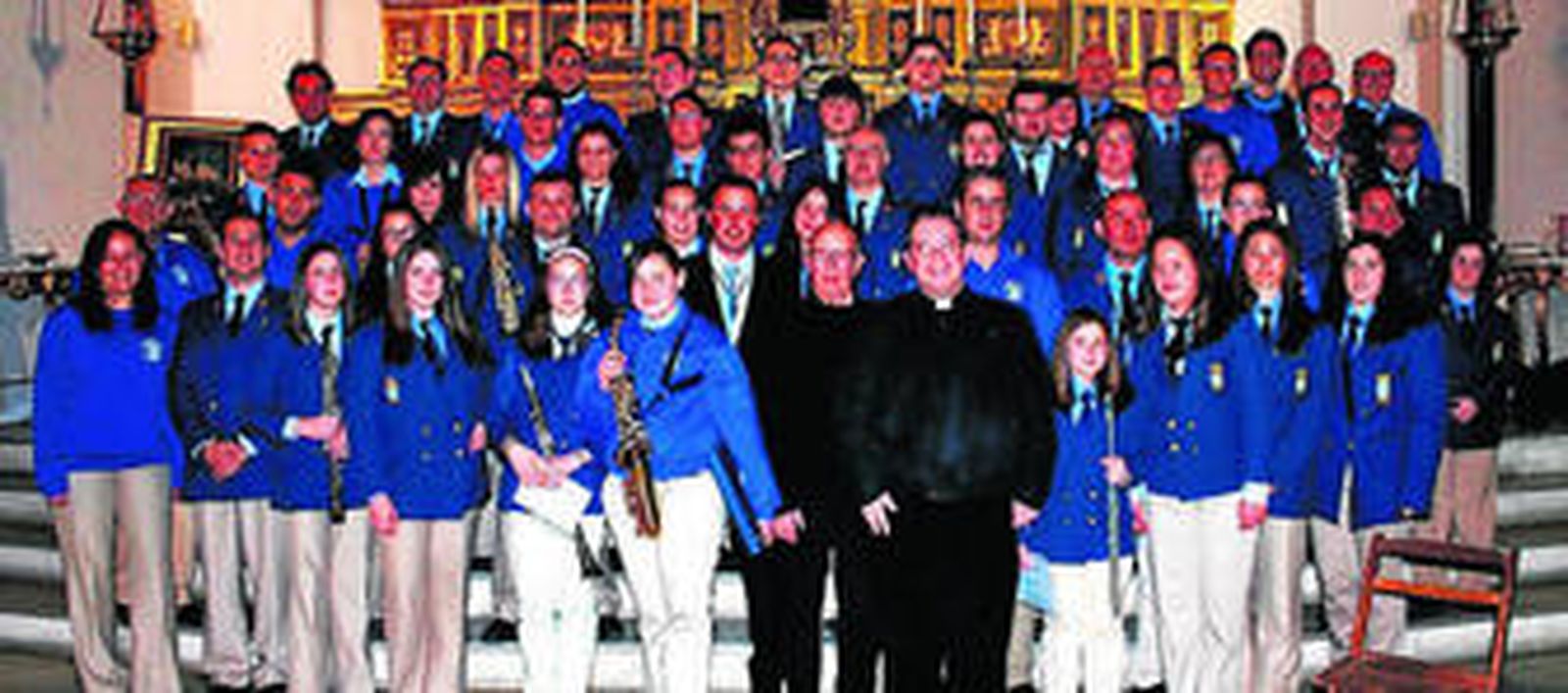 La Agrupación San Nicolás de Bari tras el concierto ofrecido en la presentación del cartel de la Soledad.