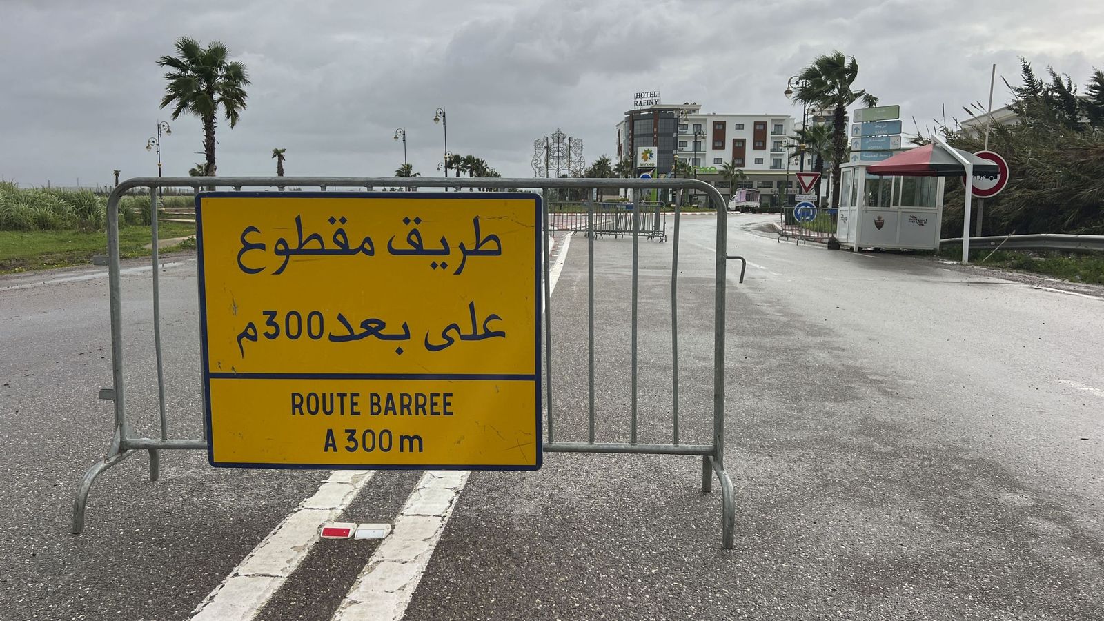 El temporal que afecta al norte y oeste de Marruecos ha obligado a evacuar a 140.000 personas de localidades en riesgo, según el último recuento ofrecido este jueves por el Ministerio del Interior.