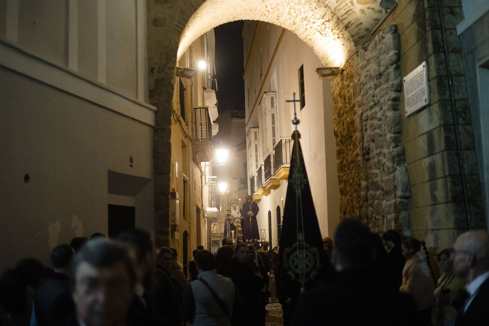 Las imágenes de los traslados de las cofradías de Santa Cruz