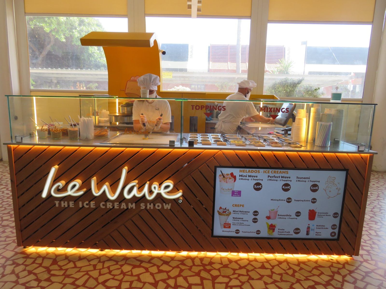 El stand de Ice Wave en Bahía Sur