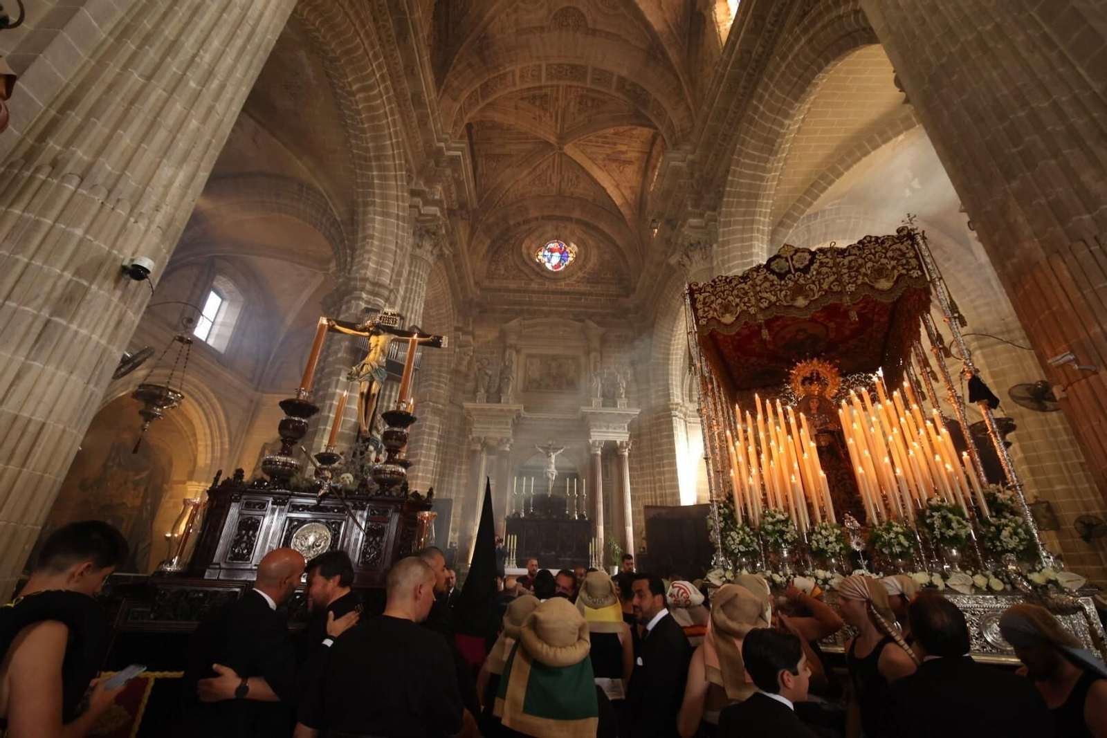 Lunes Santo en Jerez: imágenes de la hermandad de la Viga