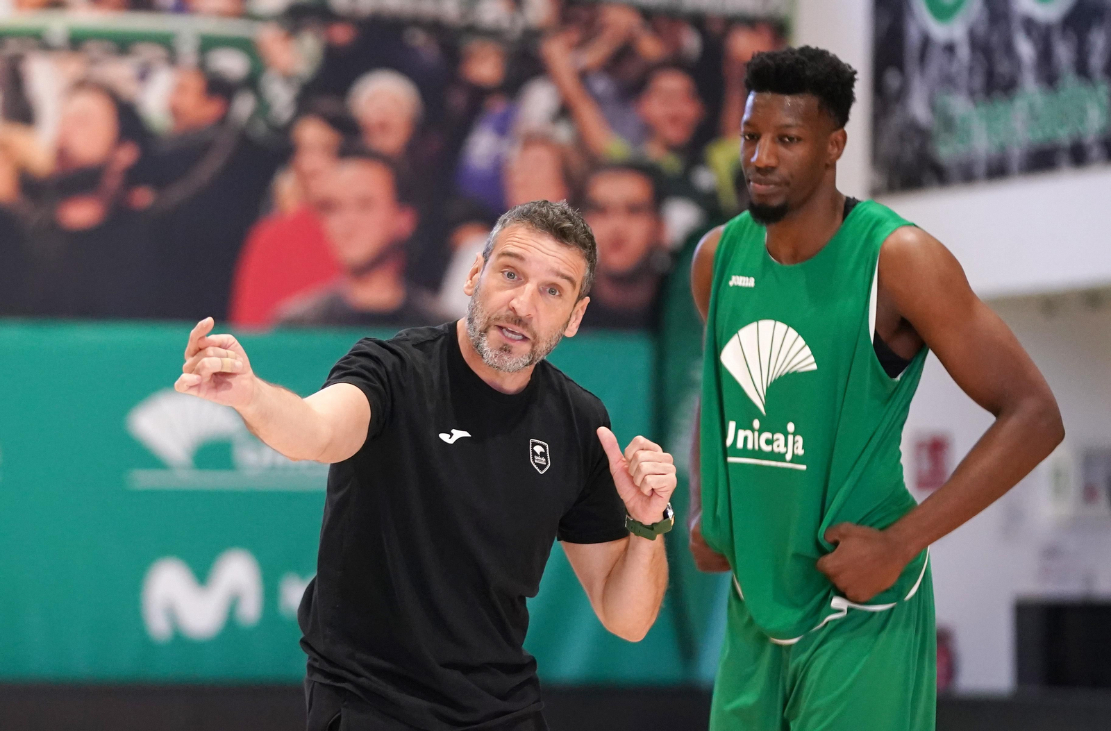 Ibon Navarro, con Yankuba Sima.