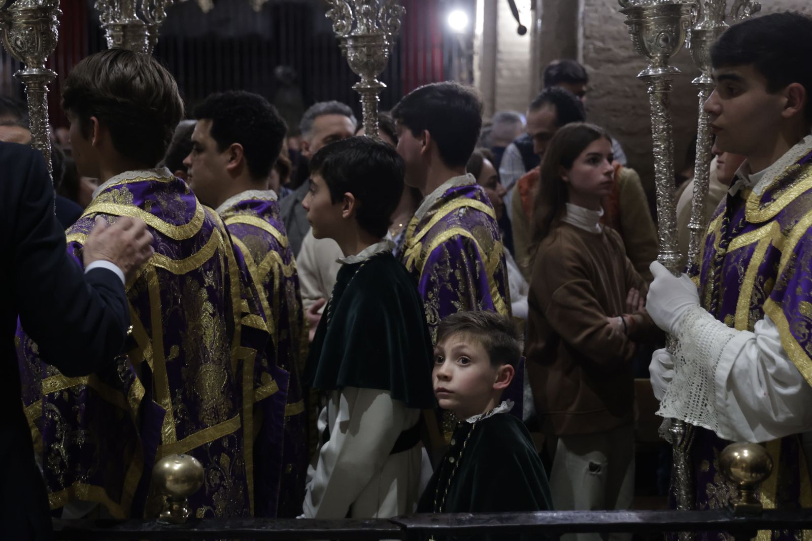 Las imágenes del traslado de la Esperanza de Triana a Santa Ana