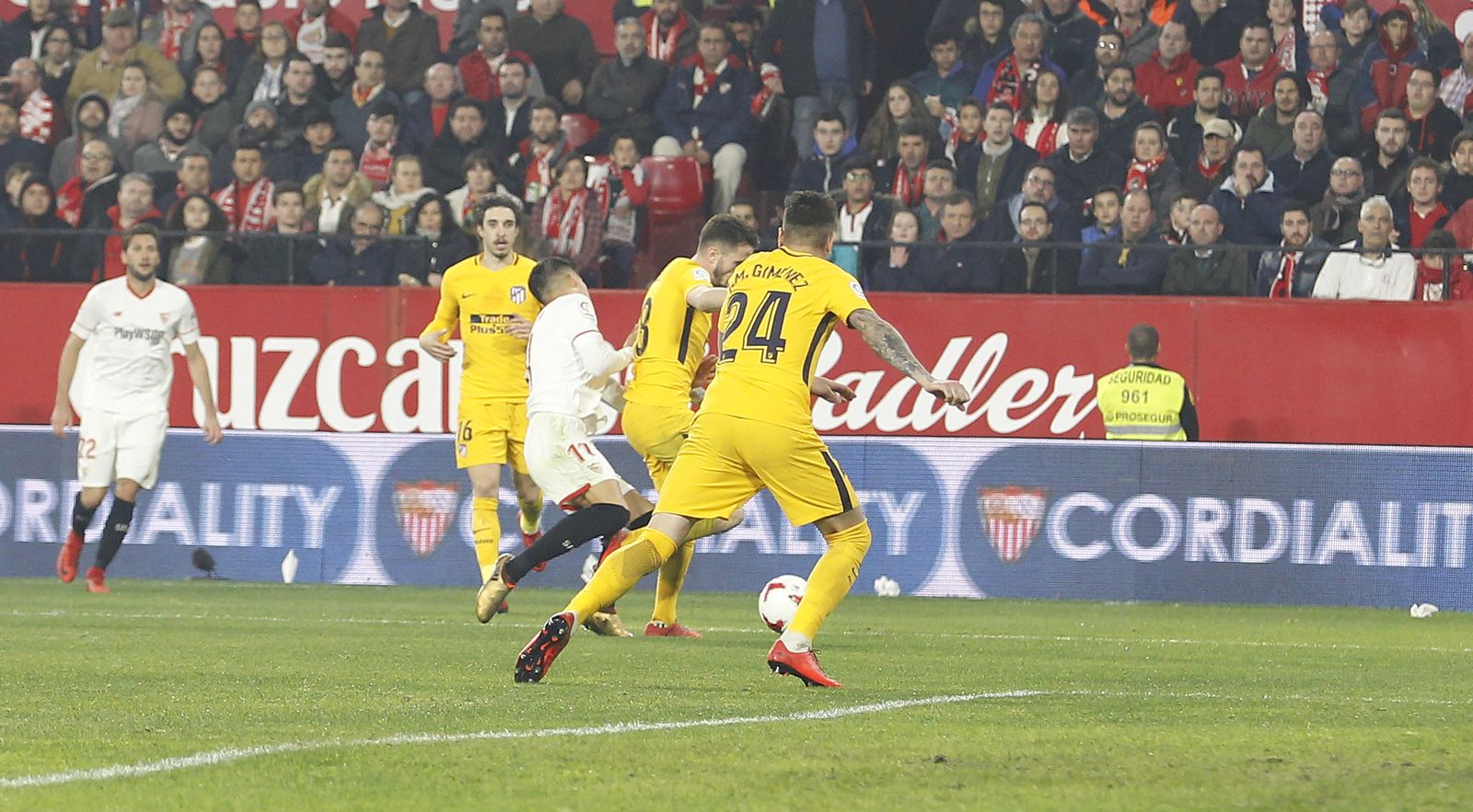 El Sevilla FC-Atlético de Madrid de Copa, en imágenes