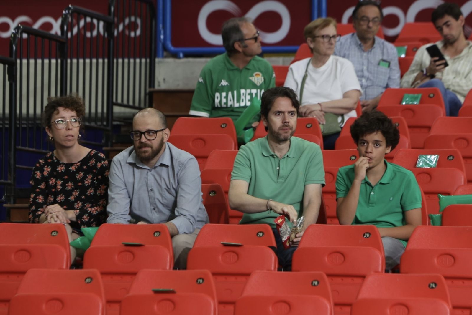 Búscate en el o Betis Granada de baloncesto