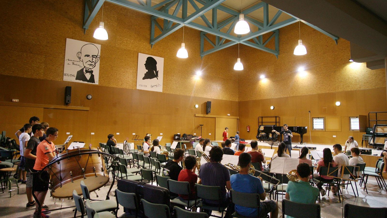 Conservatorio Javier Perianes. Conservatorio Javier Perianes.