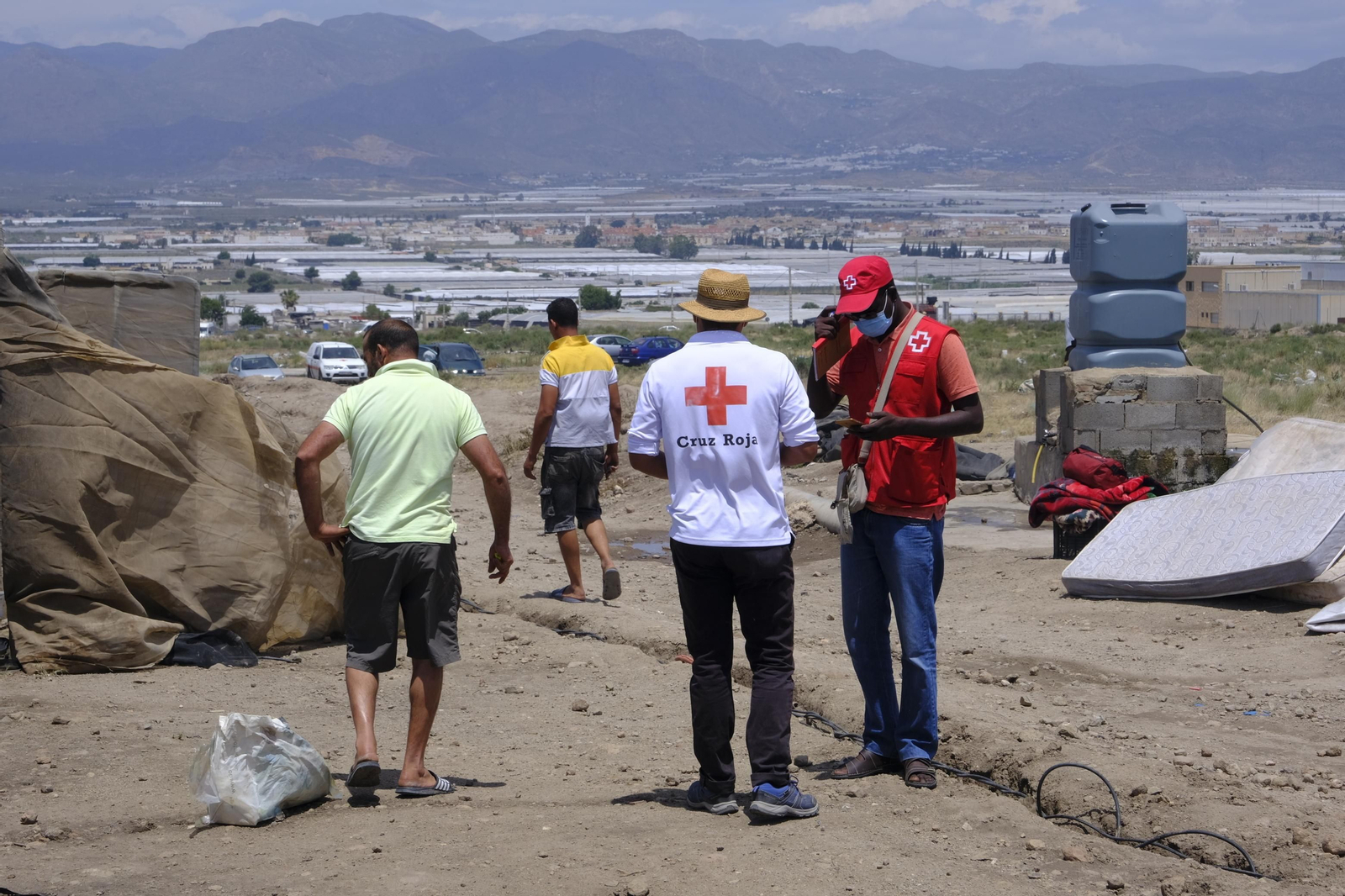 Fotogalería incendio asentamiento de chabolas en Atochares-Níjar (Almería)